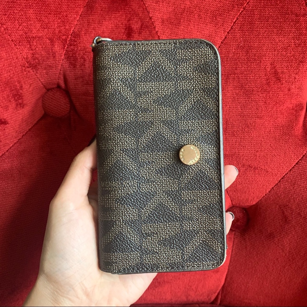 MICHAEL KORS: Wallet & phone case